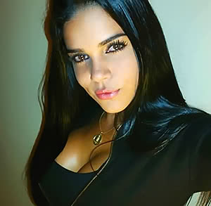 Hot stunner Daniela Baptista