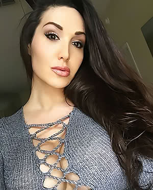 Stunning chick Gia Marie Macool reveals her incredible breasts
