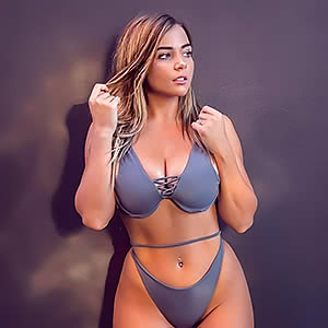 Jem Wolfie seduces you with big breasts