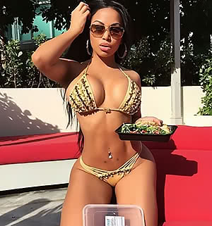 Dolly Castro unleashes incredible breasts