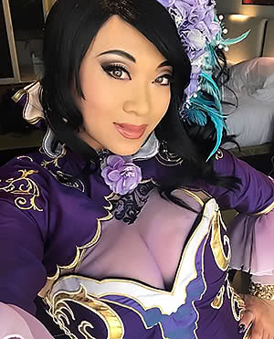 Pretty chick Yaya Han seduces you with awesome tits