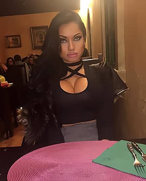 Alluring doll Cansu Tuzak exposes her sexy big bag